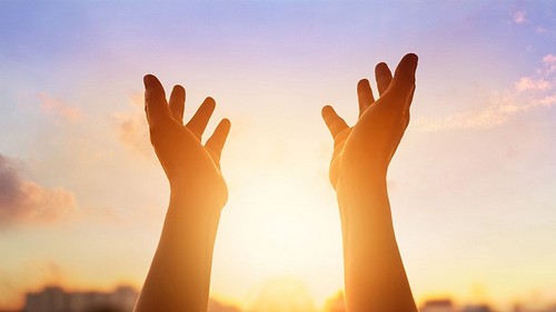 دعا چگونه زندگی انسان را تغییر می‌دهد؟